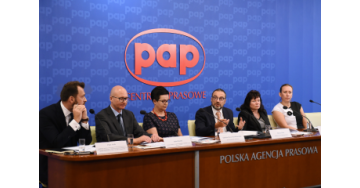 Jak wprowadzić w Polsce opiekę farmaceutyczną? Rola i wyzwania współczesnej apteki